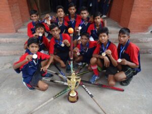 STATE HOCKEY CHAMPION 2016 (3)